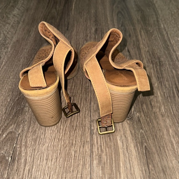 Universal Thread Brown Perforated Heeled Sandals - Picture 3 of 4